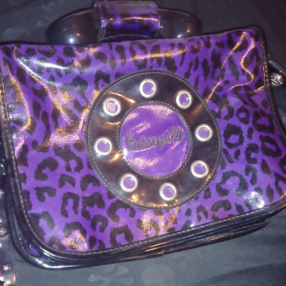 Beautiful Betseyville Purple Phone bag - Picture 2 of 7